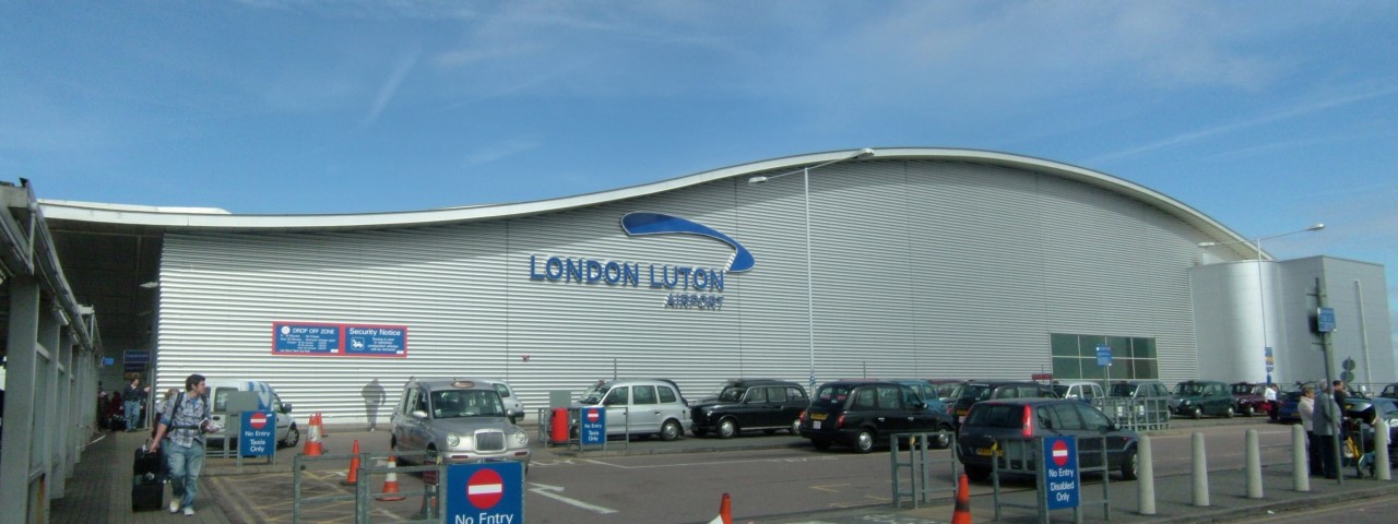 Charterflug im Privatjet zum Flughafen Luton