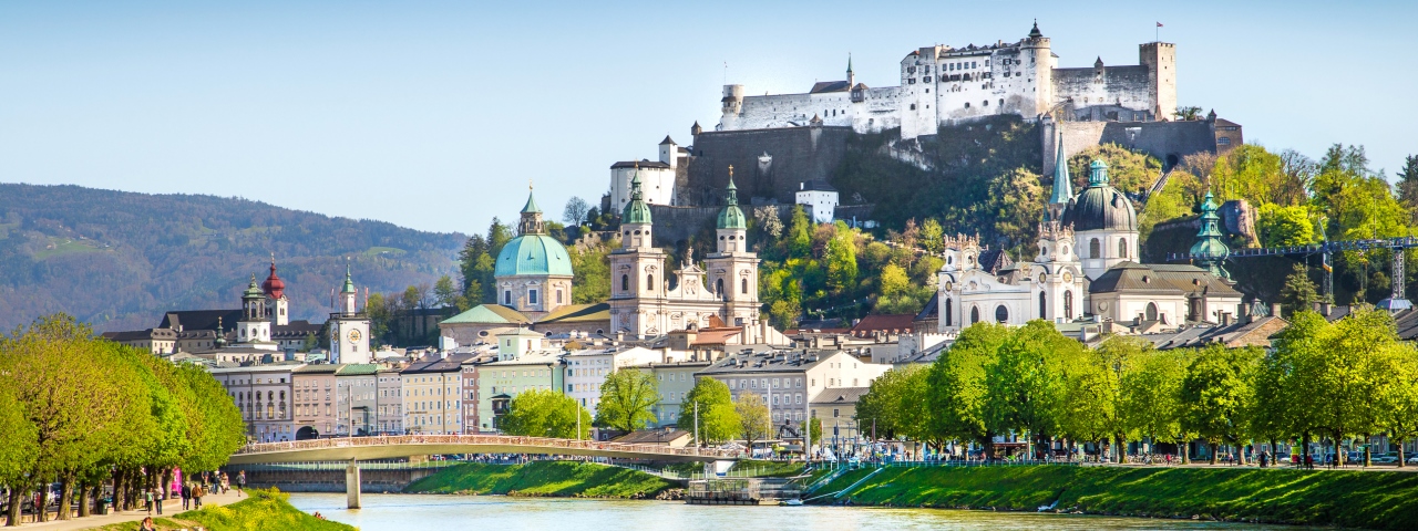 Privatjetcharter und -flüge nach Salzburg, Österreich