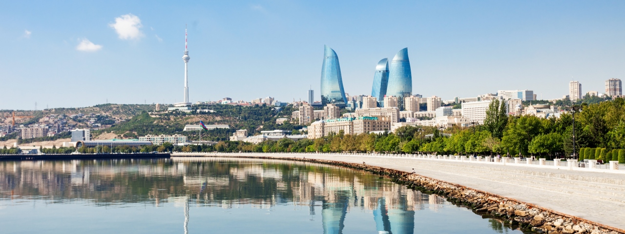 Privatcharter und -flüge nach Baku