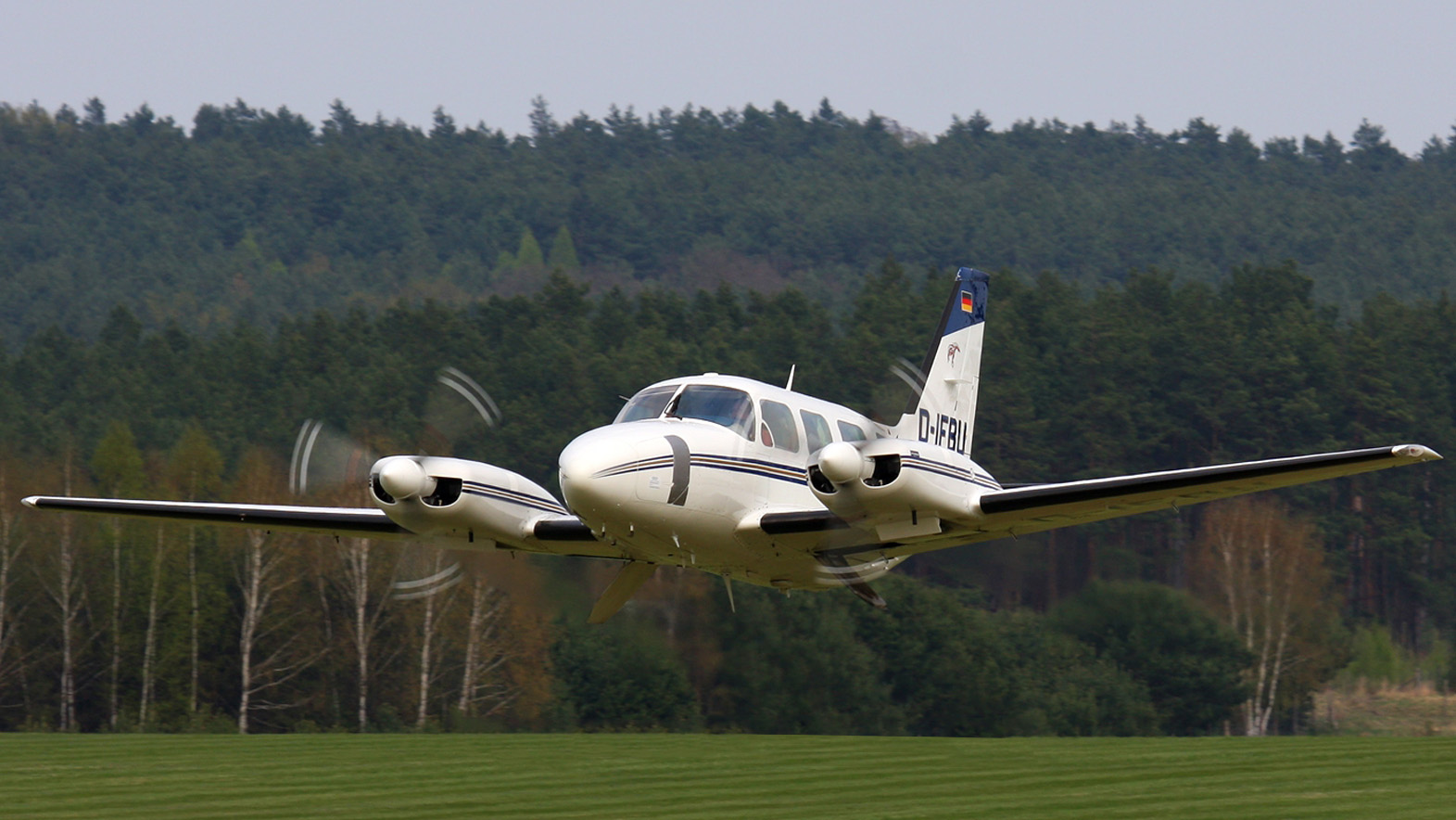 PİPER PA-31 NAVAJO CHİEFTAİN