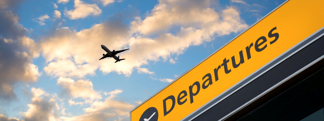 Jet Charter to Aero Estates Airport